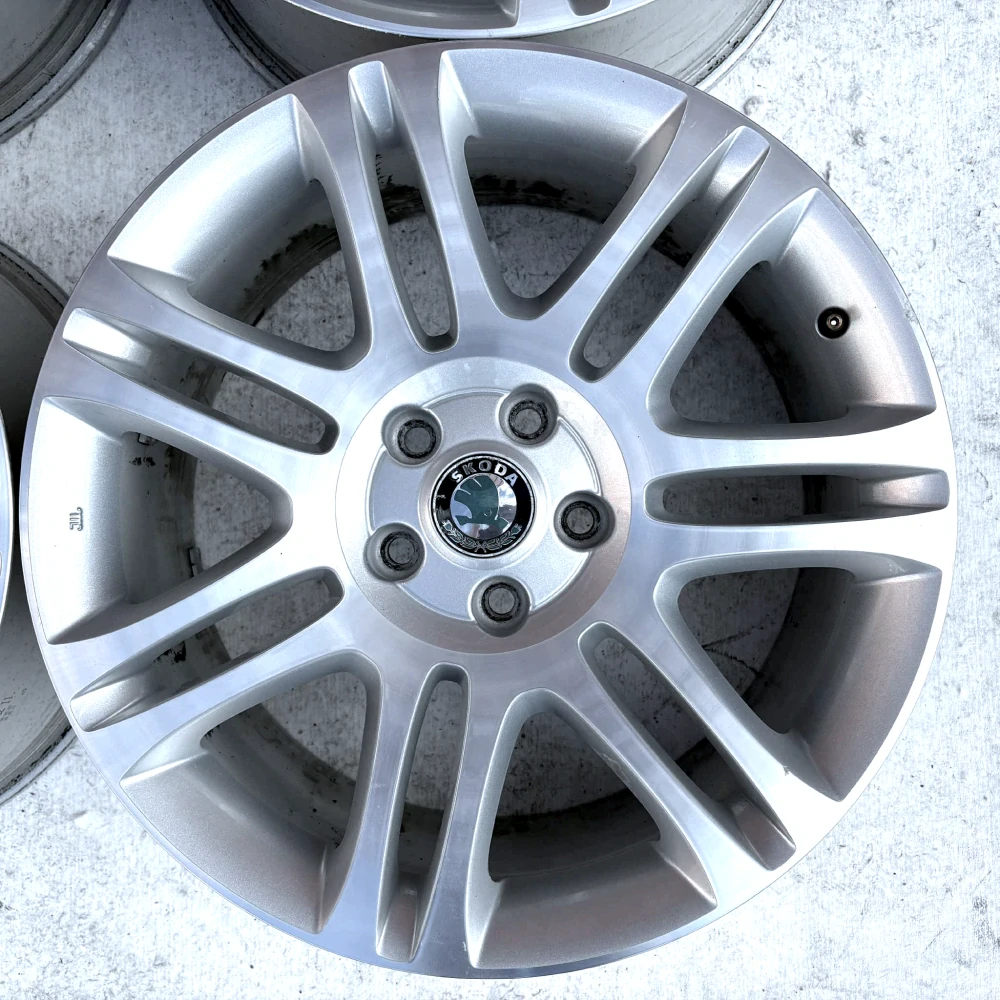 SKODA SUPERB OCTAVIA 18" 5X112 ET46