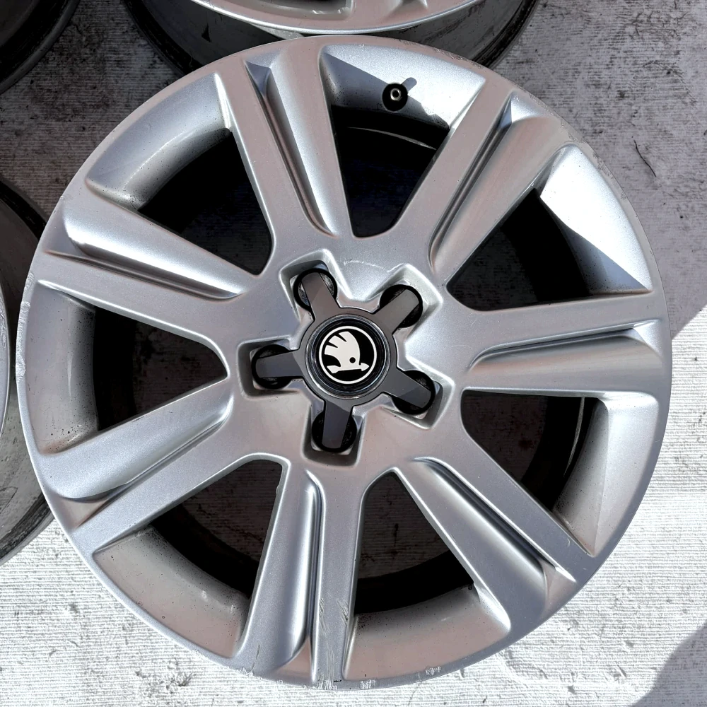 SKODA OCTAVIA SUPERB YETI KAROQ 17" 5X112 ET45