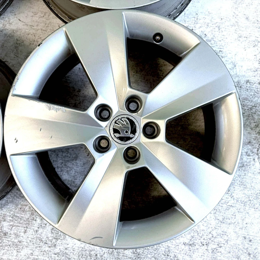 SKODA SCALA KAMIQ FABIA 16" 5X100 ET38