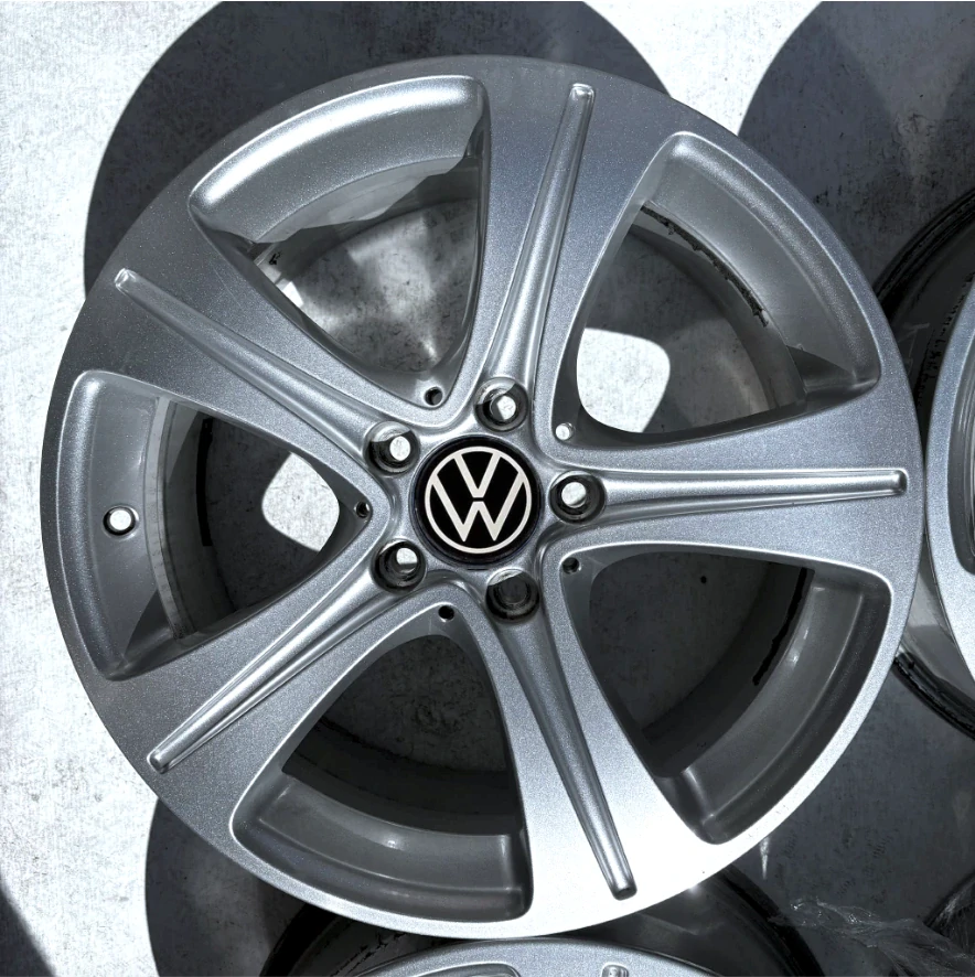 VW PASSAT TIGUAN GOLF TOURAN 17" 5X112 ET40