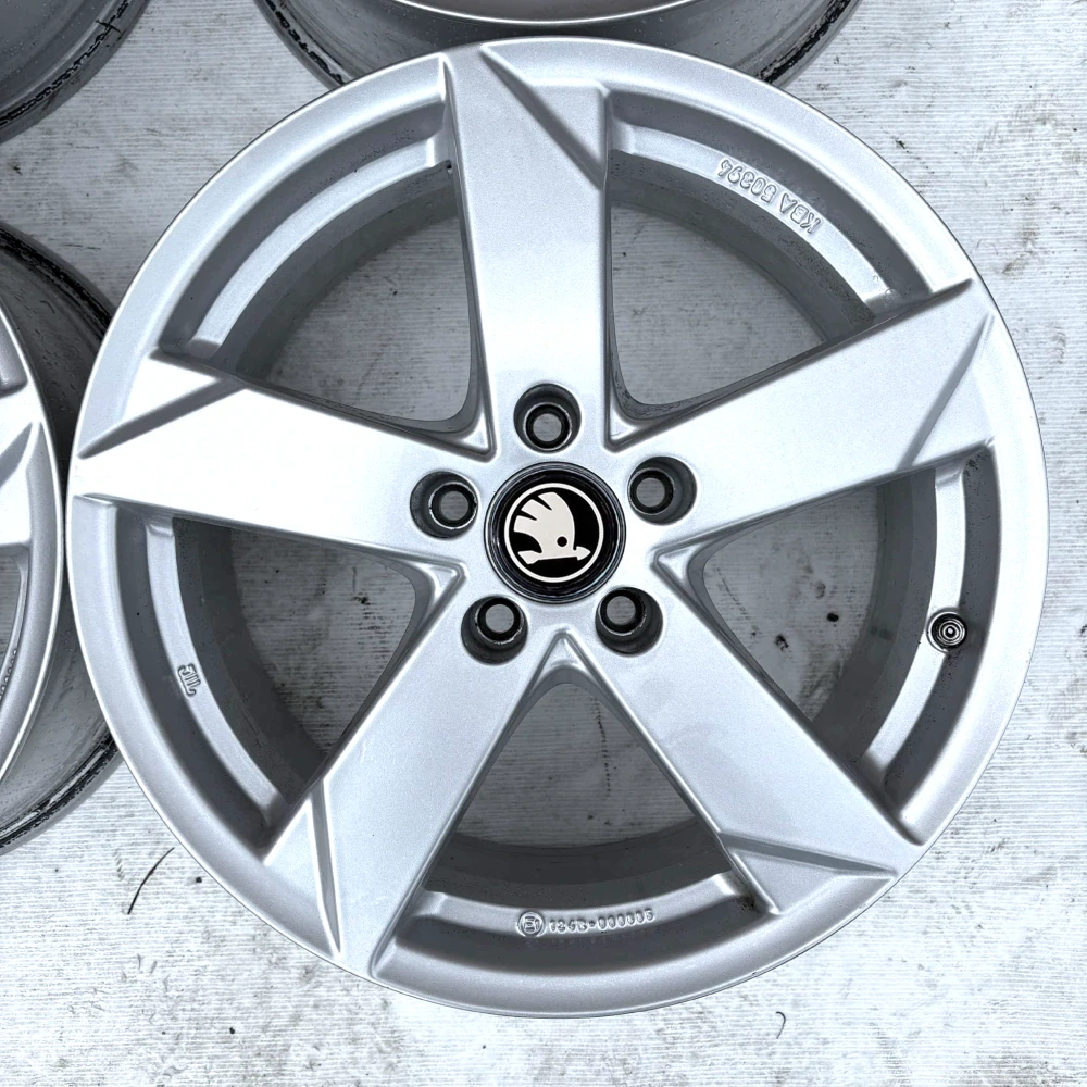 SKODA OCTAVIA SUPERB YETI 17" 5X112