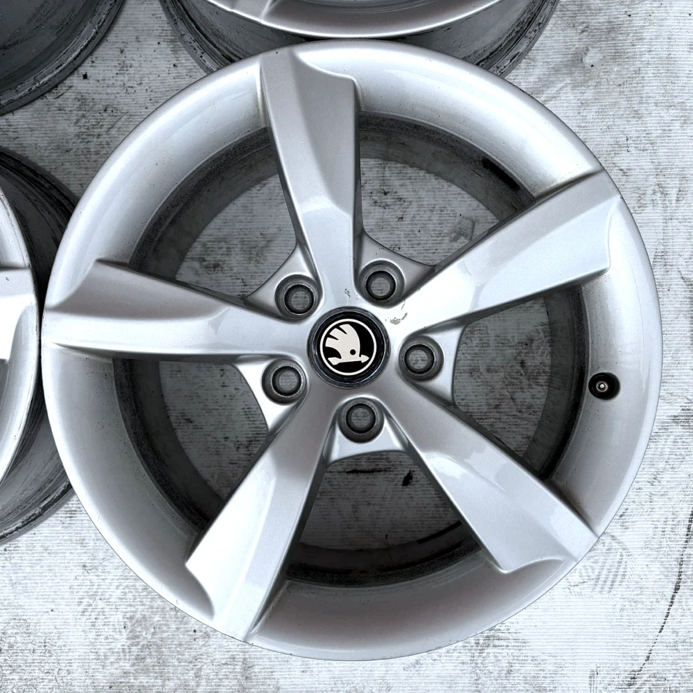 SKODA OCTAVIA SUPERB YETI 16" 5X112