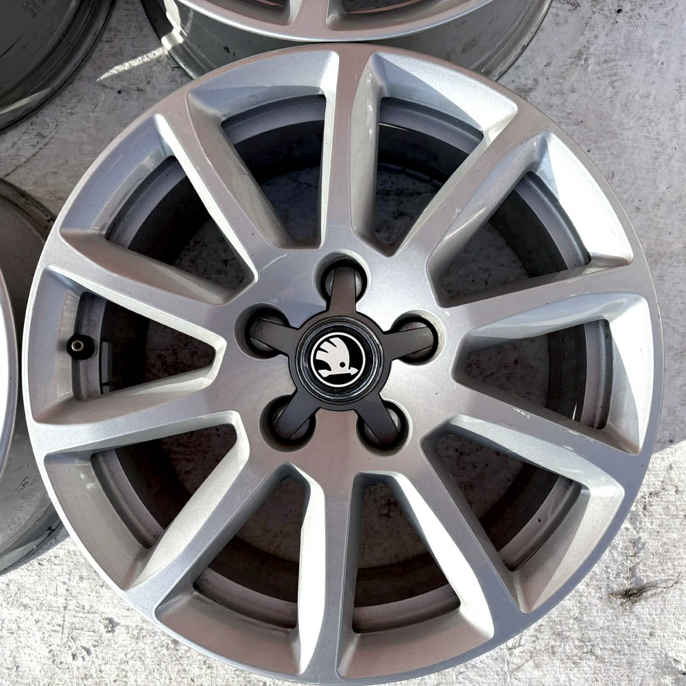 SKODA OCTAVIA SUPERB YETI 16" 5X112 ET45