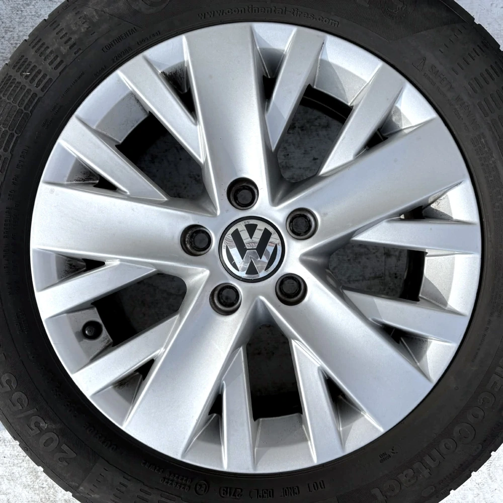 KOLA LETNÍ VW GOLF CADDY TOURAN 205/55R16 Conti