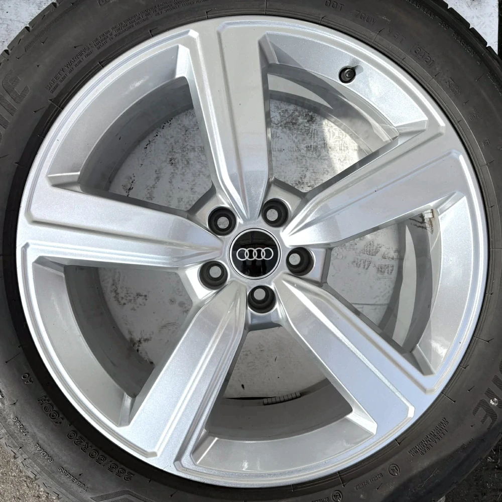 ORIGINÁLNÍ LETNÍ KOLA AUDI Q8 E-tron 255/50R20