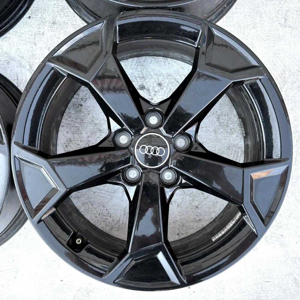 ORIGINÁLNÍ ALU AUDI Q3 17" 5X112 6,5J ET38
