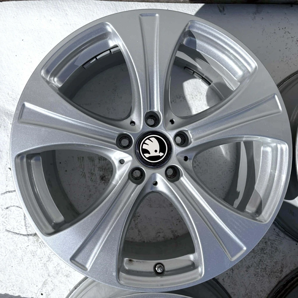SKODA OCTAVIA SUPERB YETI KAROQ 18" 5X112