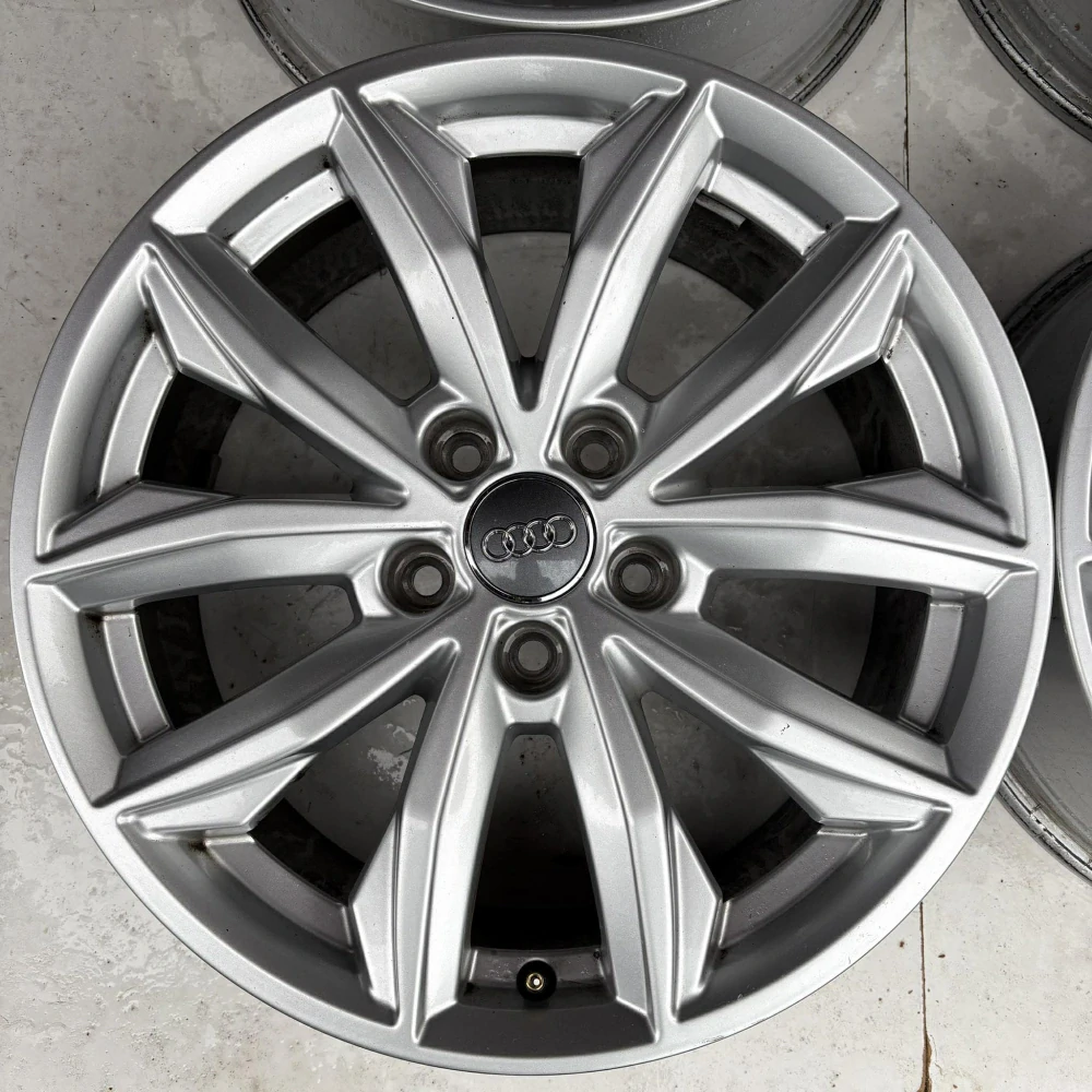 AUDI Q5 A3 A4 A5 A6 Q3 17"