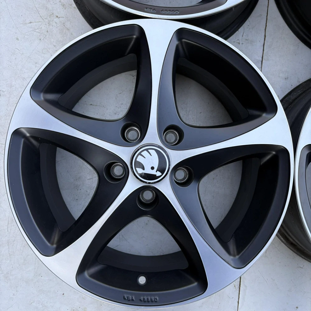 ŠKODA OCTAVIA SUPERB KAROQ YETI 16"