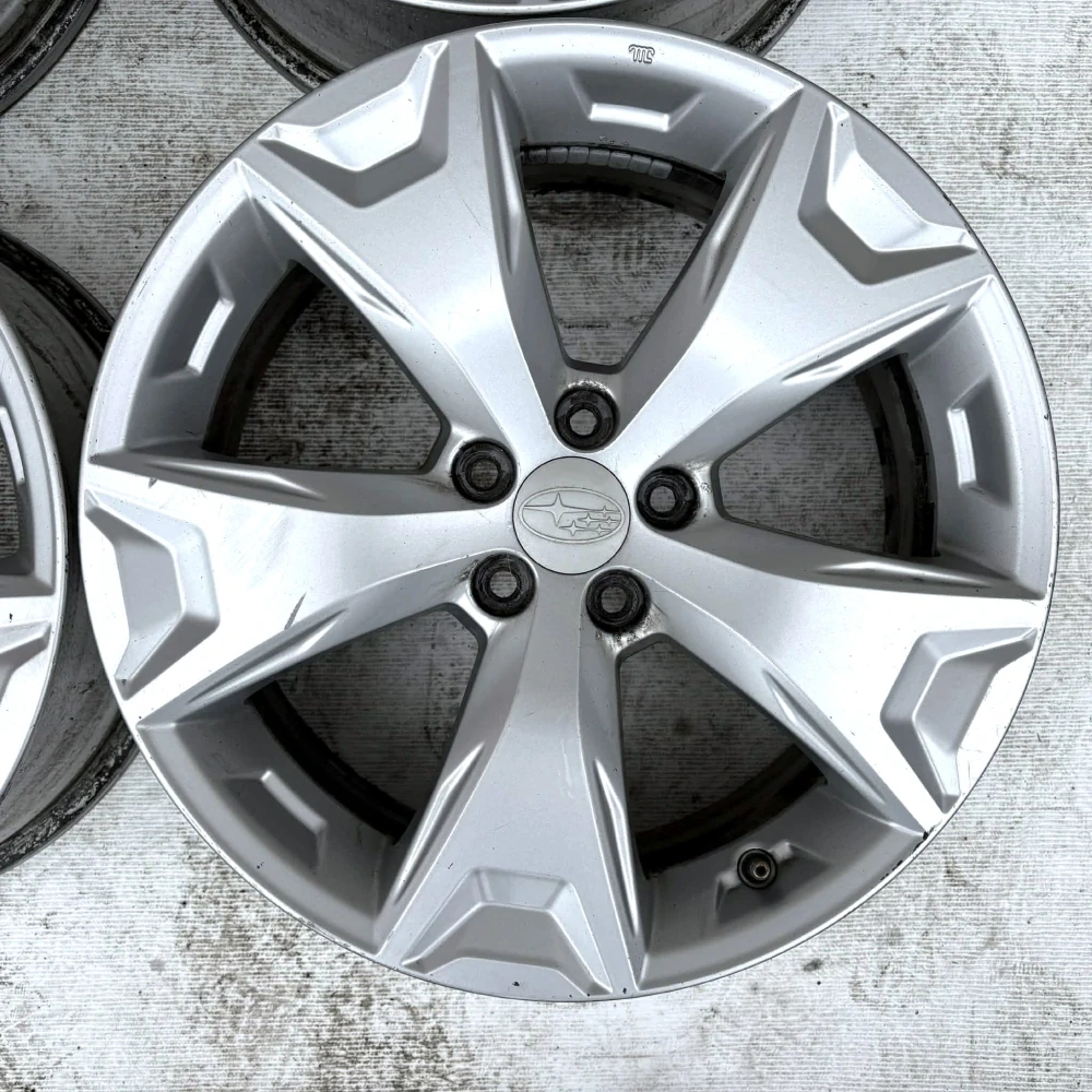 SUBARU FORESTER 17" 7J 5X114,3 ET48