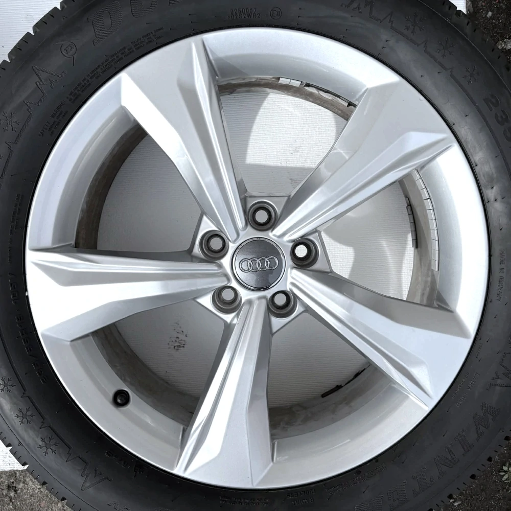 ORIGINÁLNÍ KOLA AUDI Q5 235/55R19 DUNLOP ROK 2024