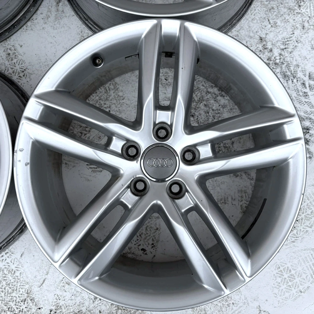 AUDI Q3 Q2 18" 5X112 ET43