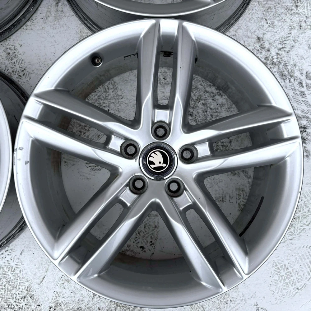 SKODA KAROQ KODIAQ 18" 5X112 ET43