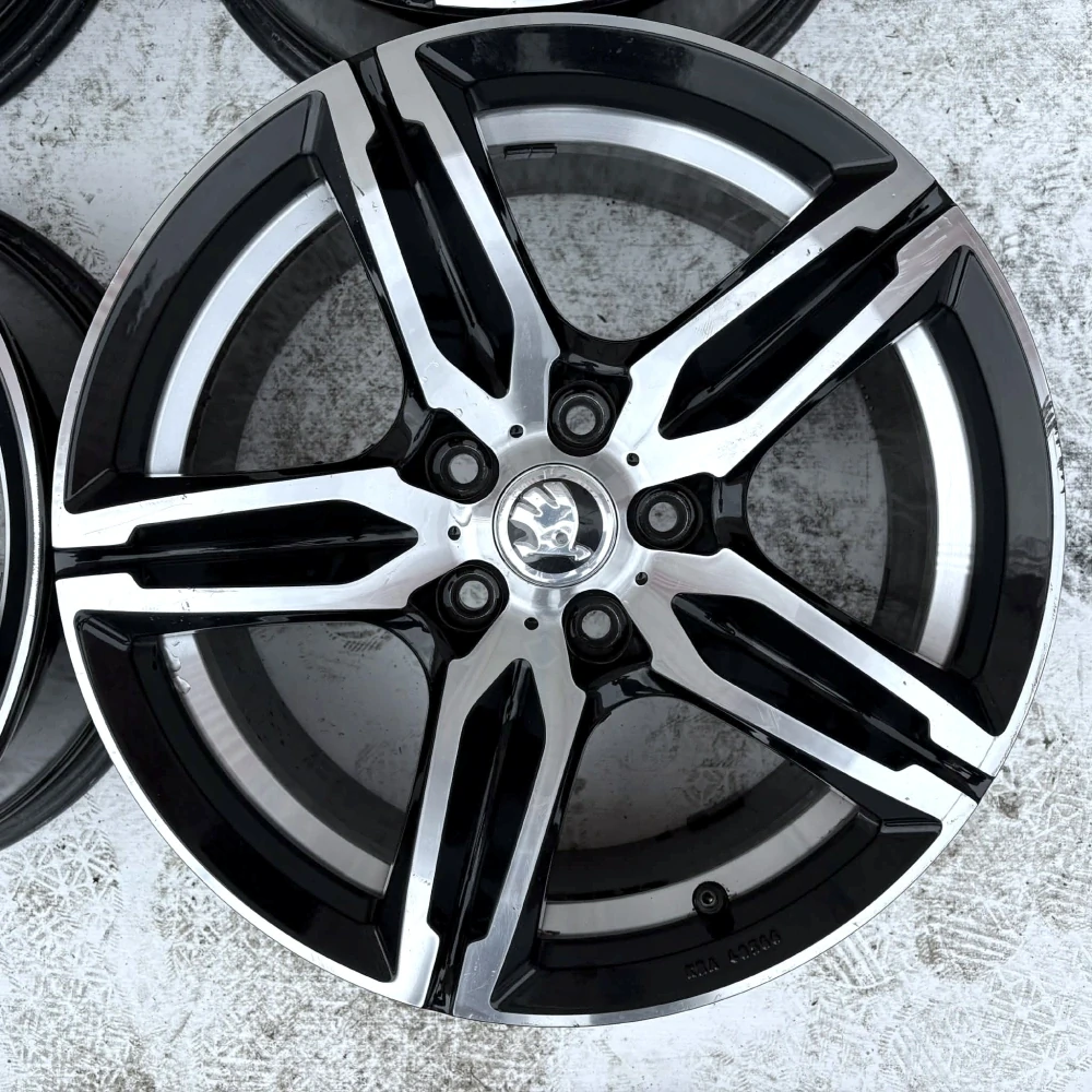 SKODA OCTAVIA KAROQ SUPERB YETI 17" ET45 5X112