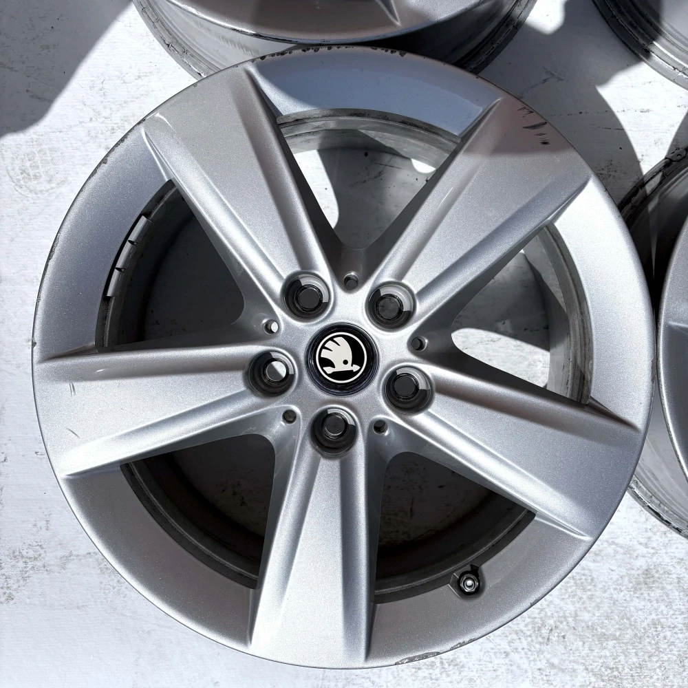 SKODA OCTAVIA 17" 5X112 ET54