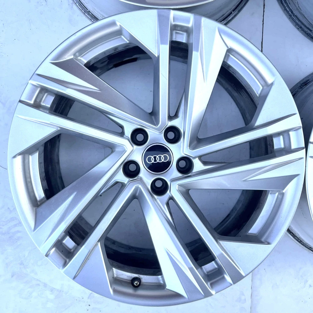 ALU KOLA AUDI Q7 SQ7 20"