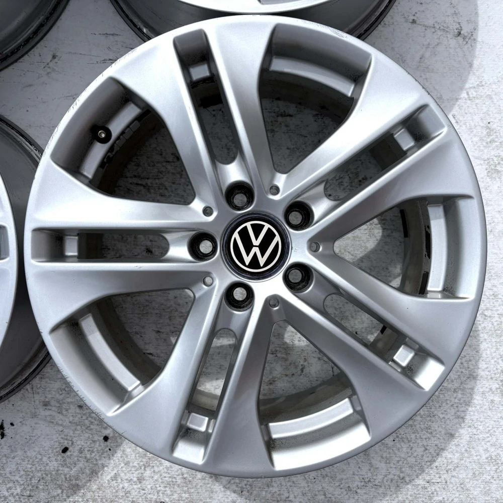 VW PASSAT TIGUAN GOLF CADDY TOURAN 17" 5X112