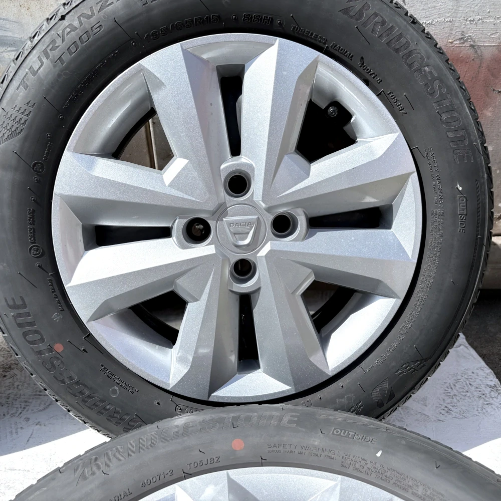 LETNÍ KOLA DACIA SANDERO DOKKER LOGAN 185/65R15