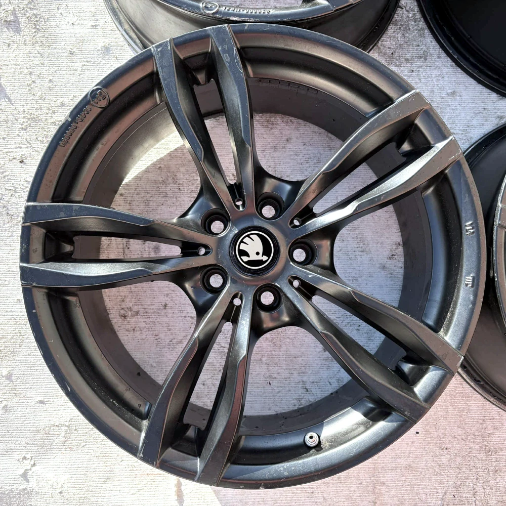 SKODA OCTAVIA SUPERB YETI 18" 5X112 ET30