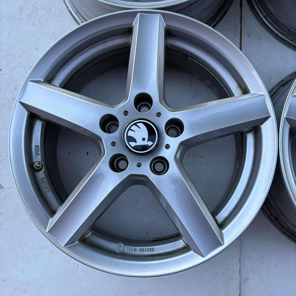 ŠKODA OCTAVIA KAROQ YETI 16''