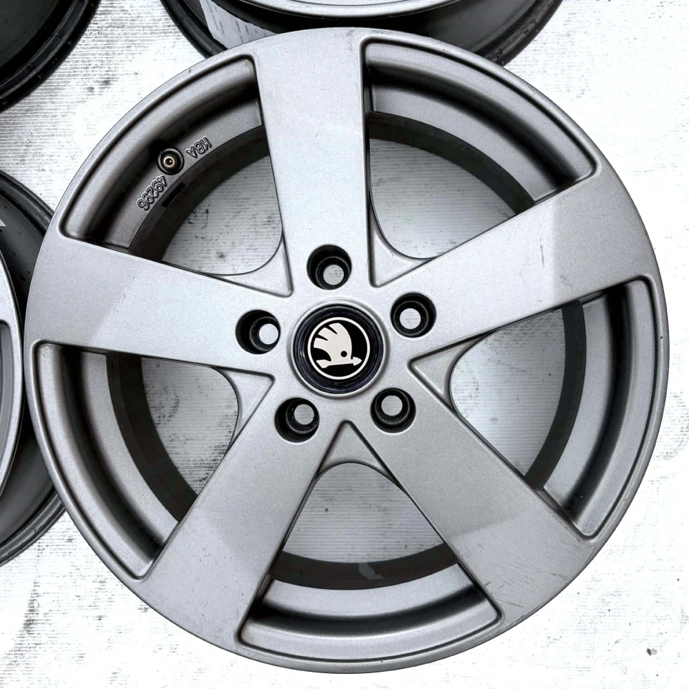 SKODA OCTAVIA 16" 5X112 ET50