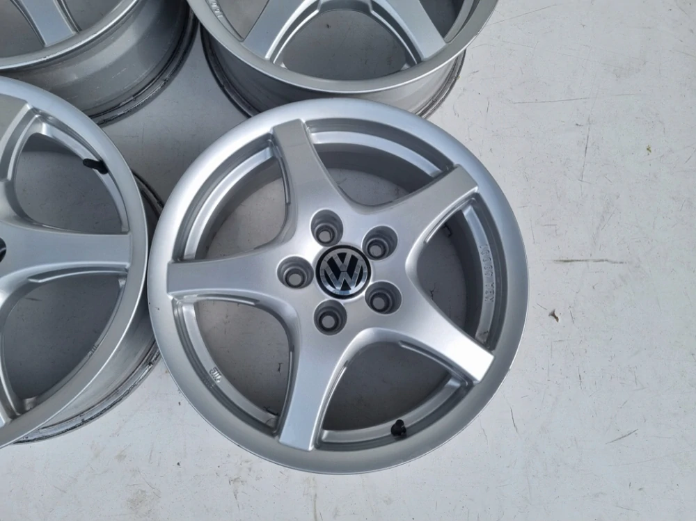 VW GOLF VIII VII VI CADDY TOURAN 5x112 16 ET50