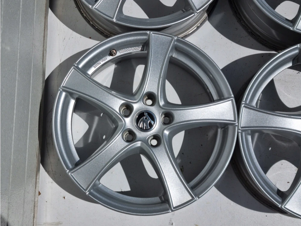 SKODA OCTAVIA KAROQ SUPERB YETI 17" 5x112