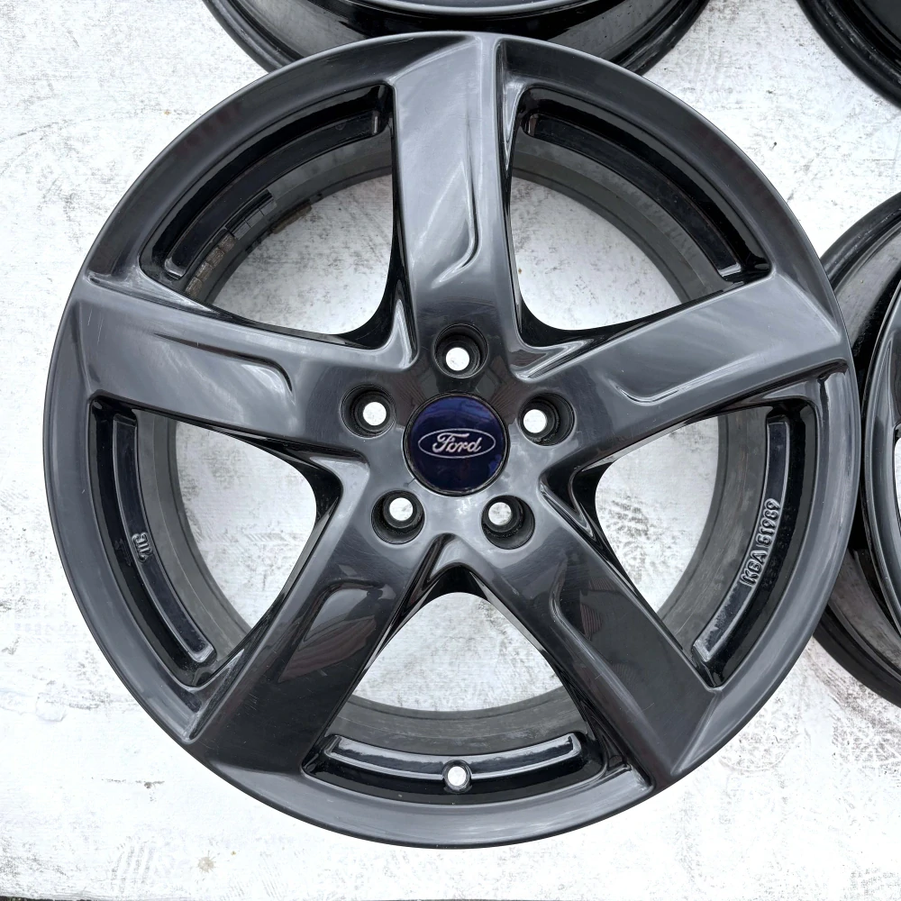 FORD FOCUS C-MAX MONDEO KUGA PUMA 17" 5X108