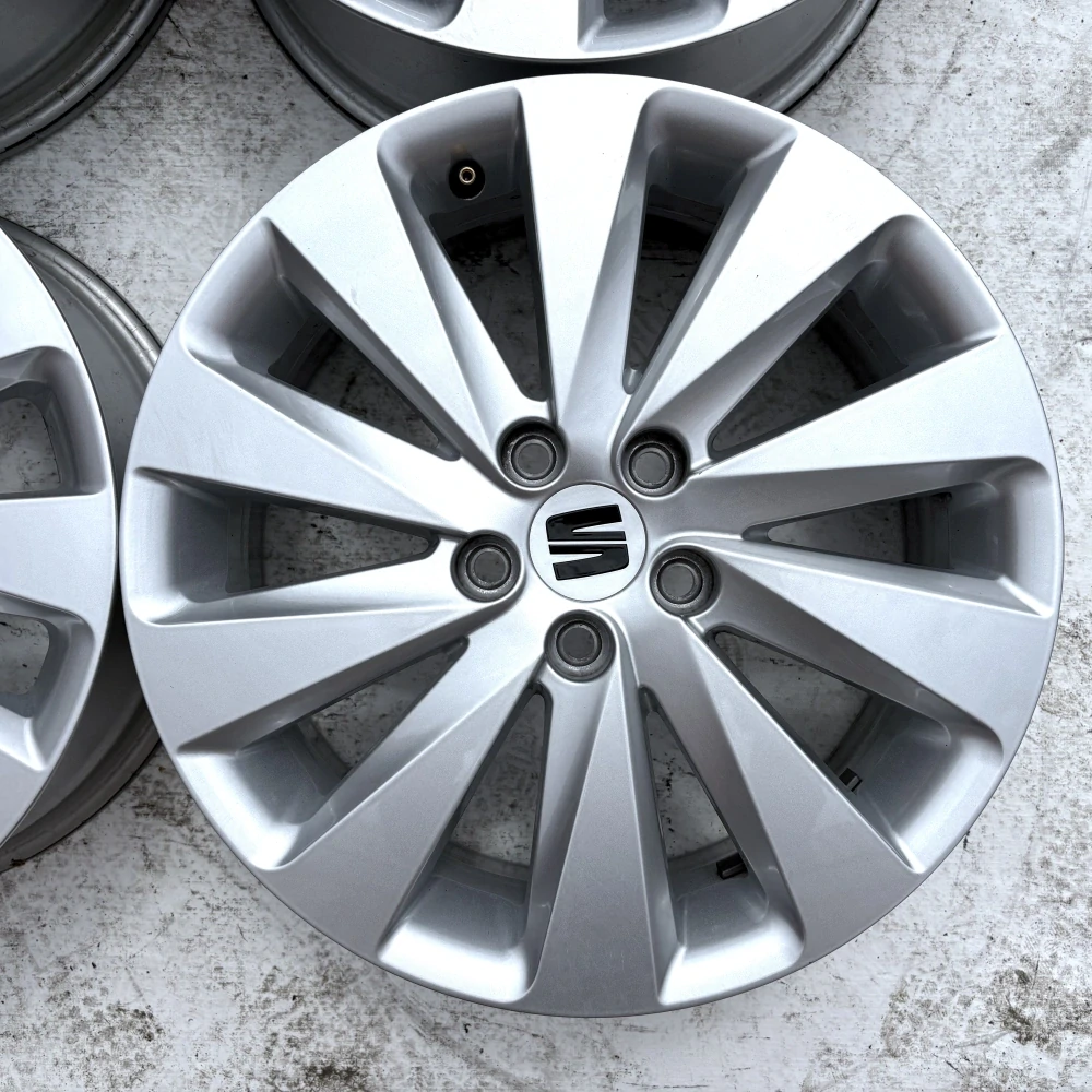 ORIGINÁLNÍ ALU KOLA SEAT ARONA 16" 5X100 ET45