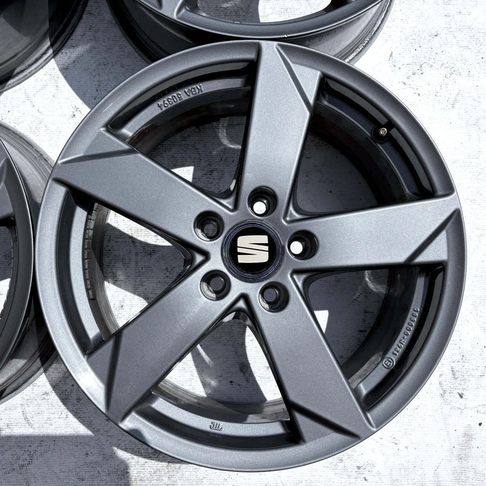 SEAT LEON ATECA 17" 5X112 ET45