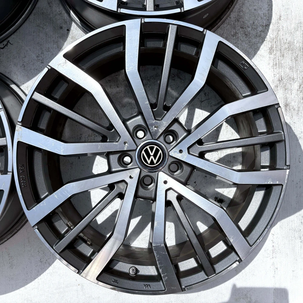 VW TOUAREG 20" 8,5" 5x112 ET30