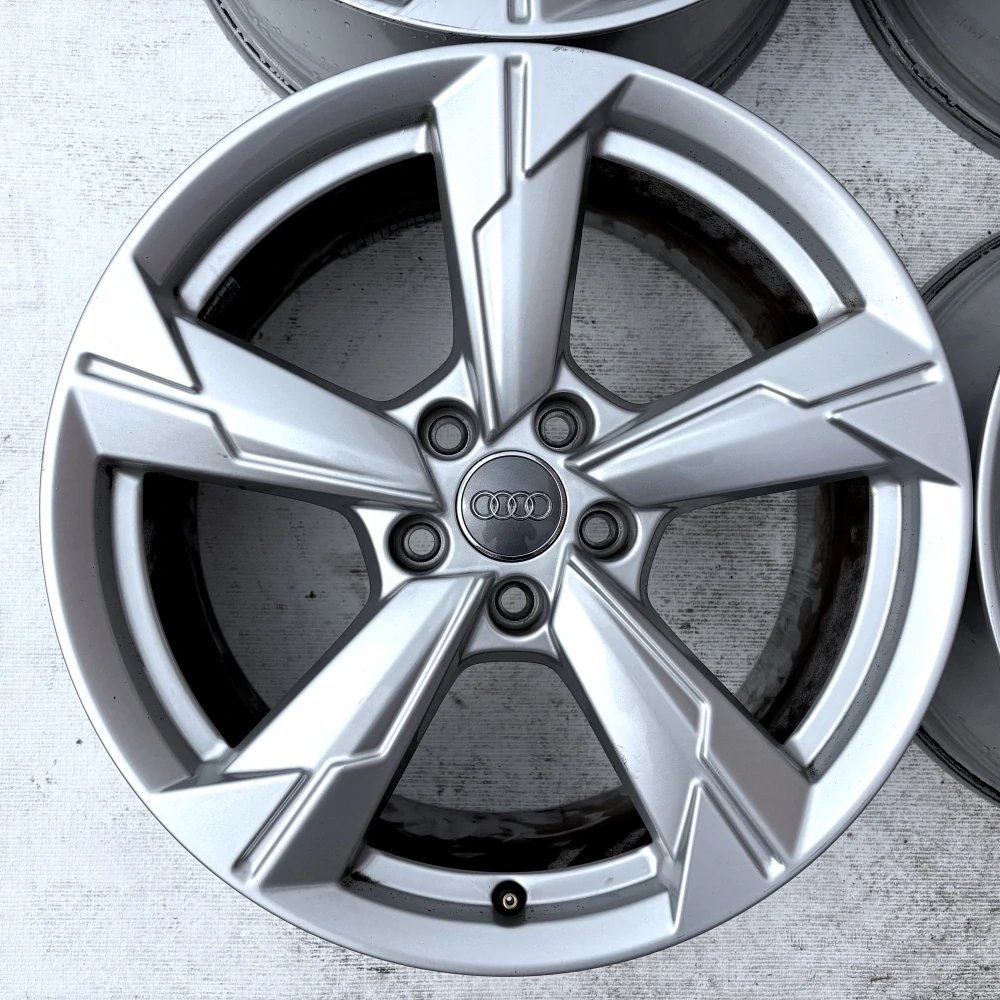 ORIGINÁLNÍ ALU AUDI A4 B7 B8 B9 A6 C7 C8 Q3 Q5 18"