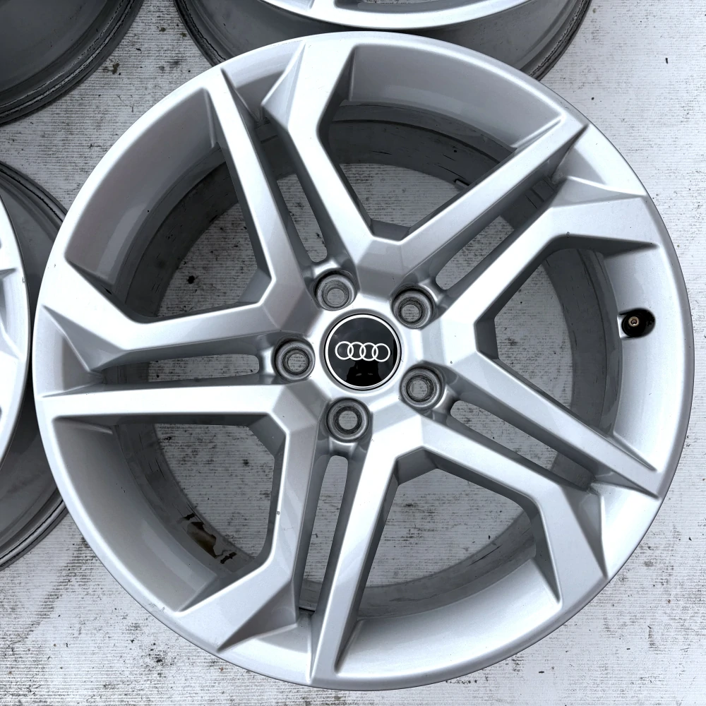 ALU AUDI A4 B8 B9 A5 A6 C7 C8 Q3 Q5 18" 5X112 ET39