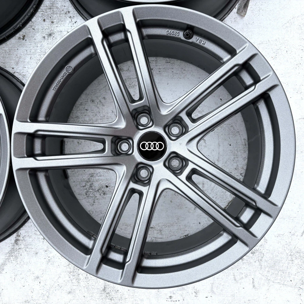 AUDI A4 B7 B8 B9 A5 A6 C7 C8 A7 Q3 Q8 18"