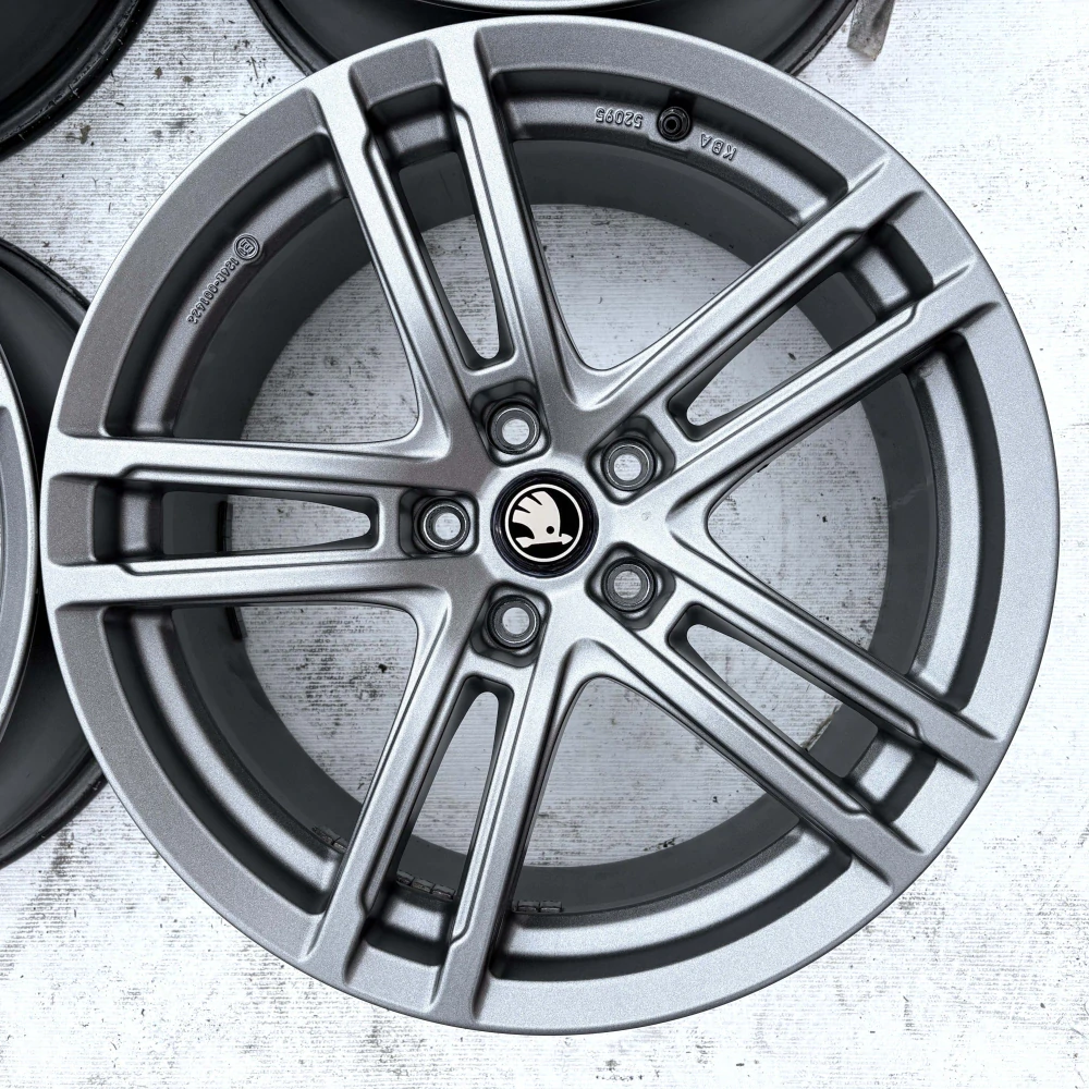 SKODA OCTAVIA SUPERB YETI KAROQ 18" 5X112 ET30