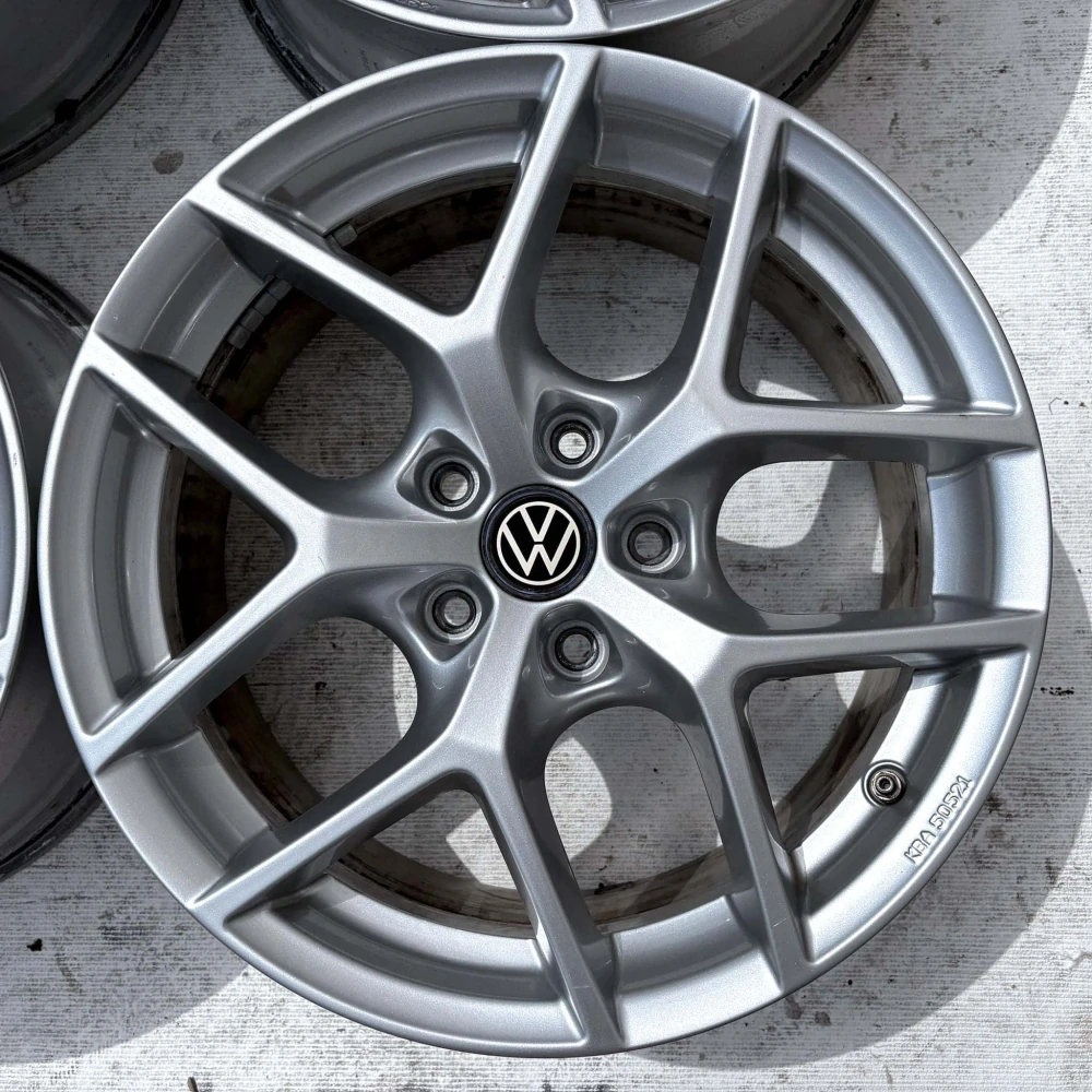 VW PASSAT TIGUAN SHARAN GOLF 17" 5X112