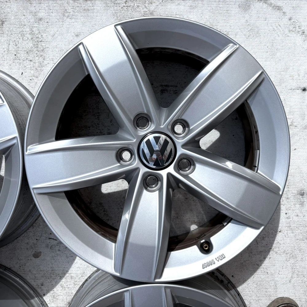 ORIGINÁLNÍ ALU VW PASSAT T-ROC GOLF CADDY TOURAN 16" 5X112 ET44