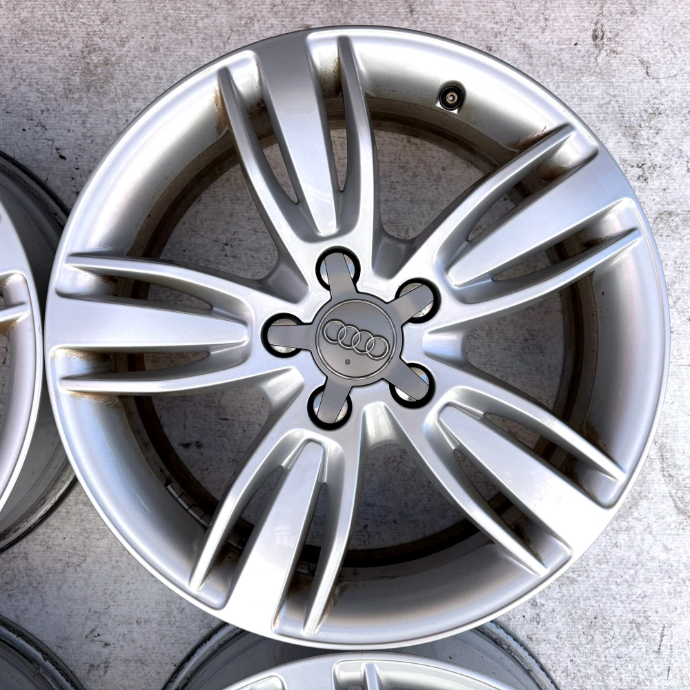 ORIGINÁLNÍ ALU AUDI Q3 17" 6,5J 5X112 ET33
