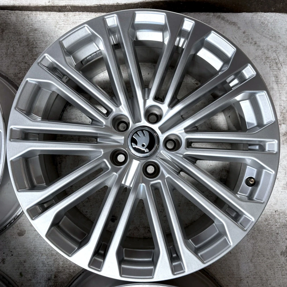 ALU SKODA SUPERB OCTAVIA YETI KAROQ 18" 5X112 ET31