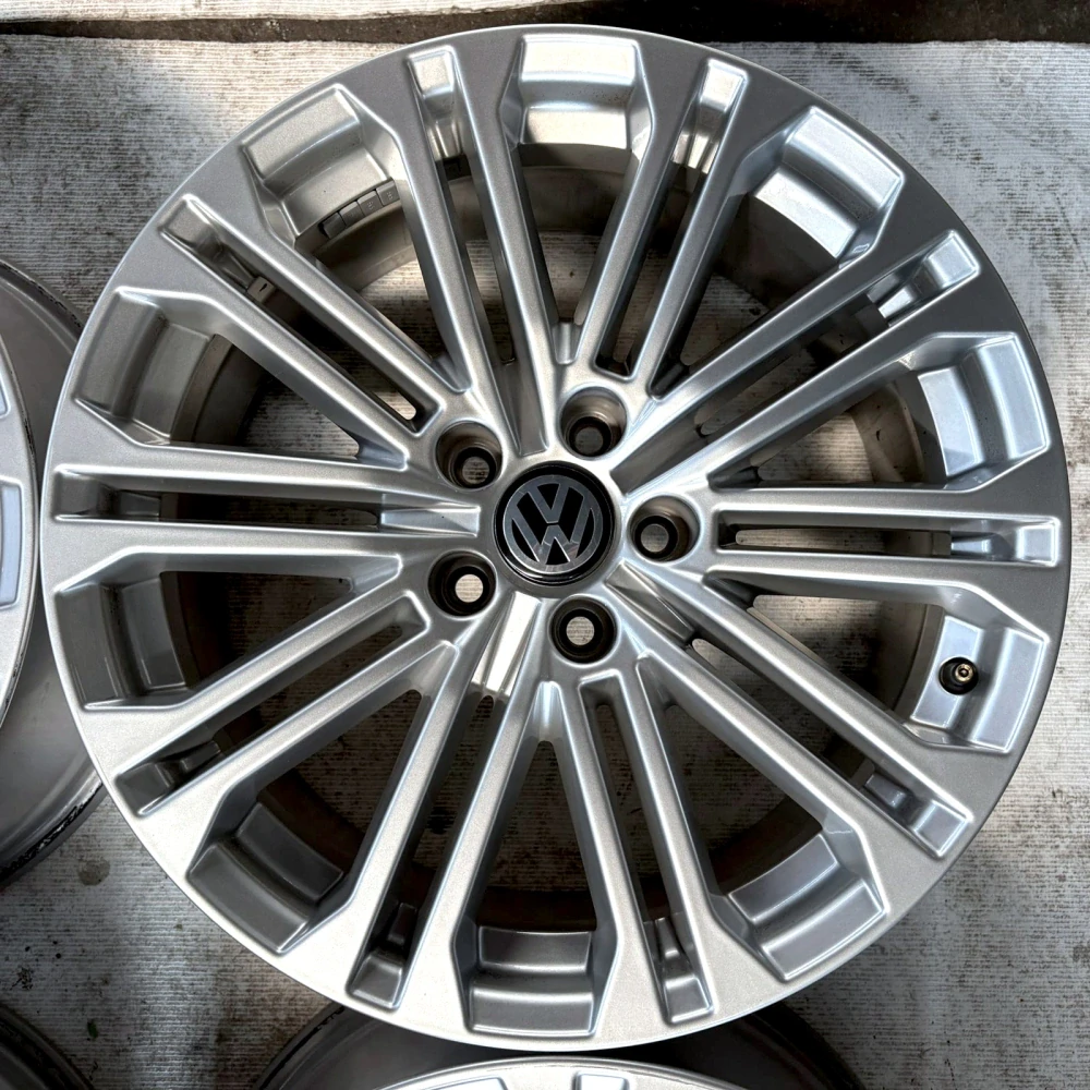 ALU VW PASSAT TIGUAN SHARAN T-ROC GOLF 18" 5X112