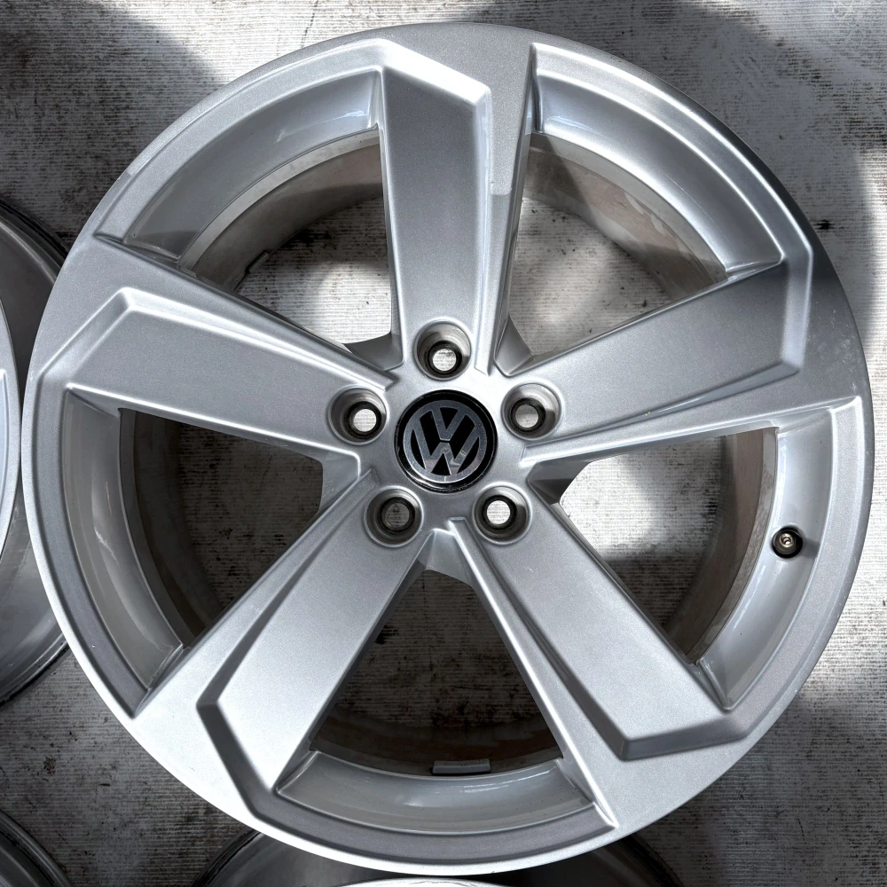 ALU VW PASSAT T-ROC ID4 ID5 BEETLE 18" 5X112