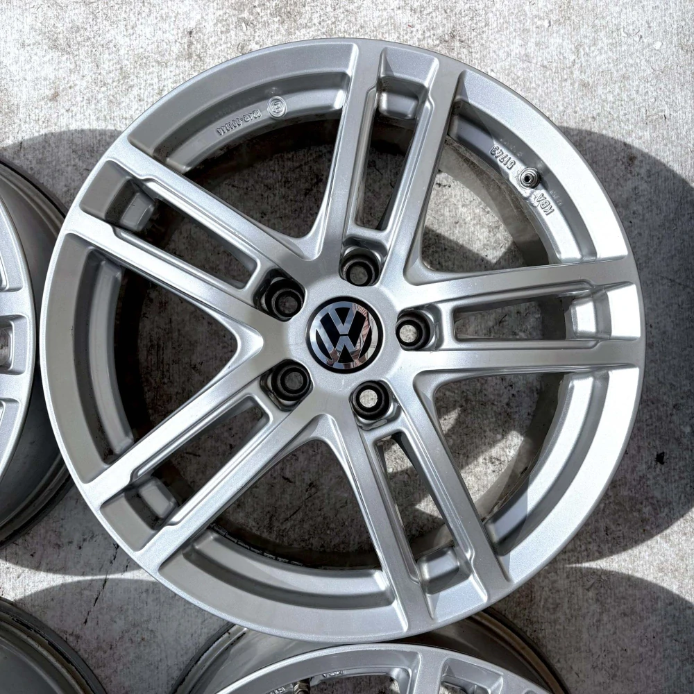 ALU VW PASSAT TIGUAN TAYRON GOLF CADDY TOURAN 17" 5X112
