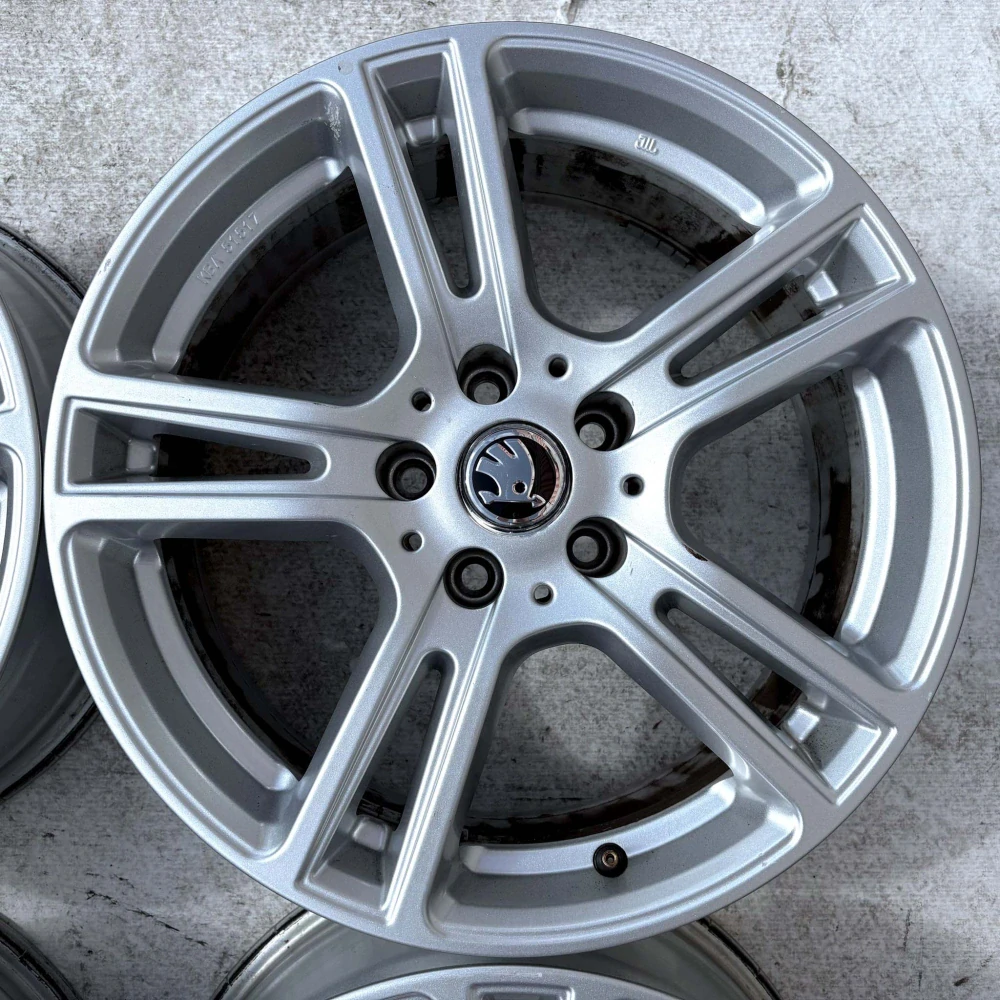 ALU SKODA OCTAVIA SUPERB YETI 17" 5X112