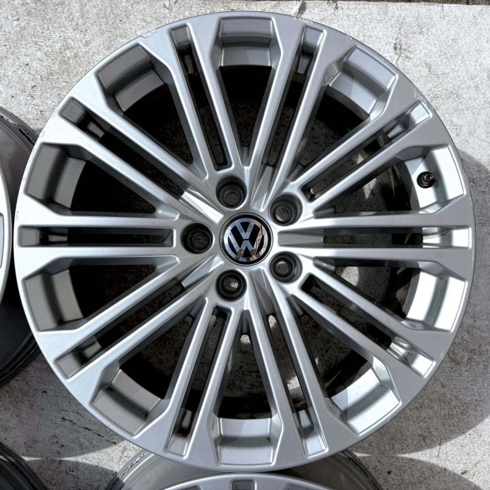 ALU VW PASSAT TIGUAN SHARAN T-ROC GOLF 18" 5X112