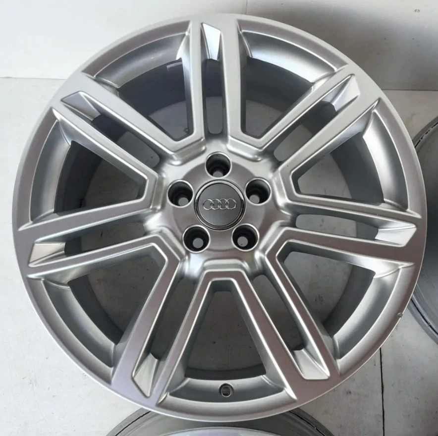 AUDI A4 A5 A6 A7 A8 Q3 Q5 20"
