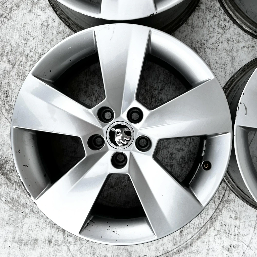 SKODA SCALA KAMIQ FABIA 16" 5X100 ET38