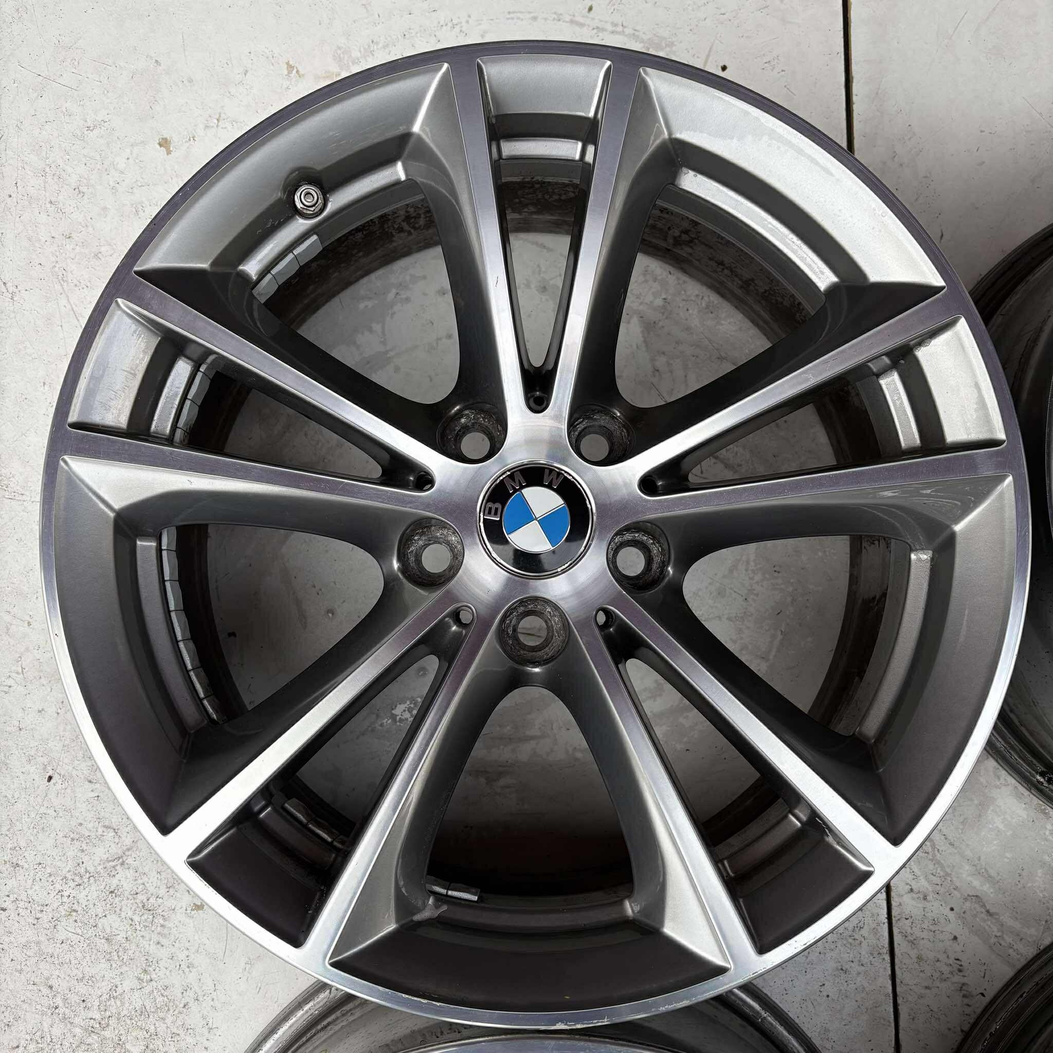 BMW G20 G21 G30 G31 17" + senzory