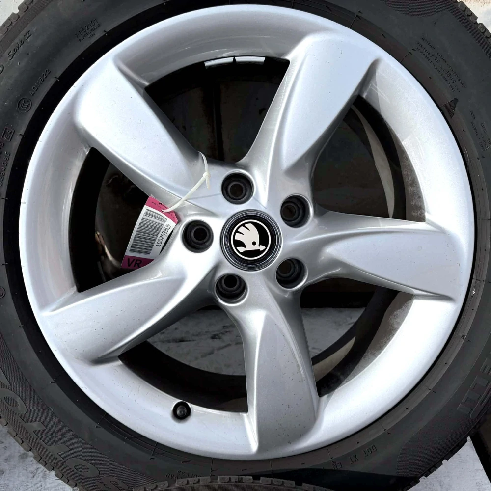 KOLA ZIMNÍ SKODA KAROQ 225/55R17 PIRELLI
