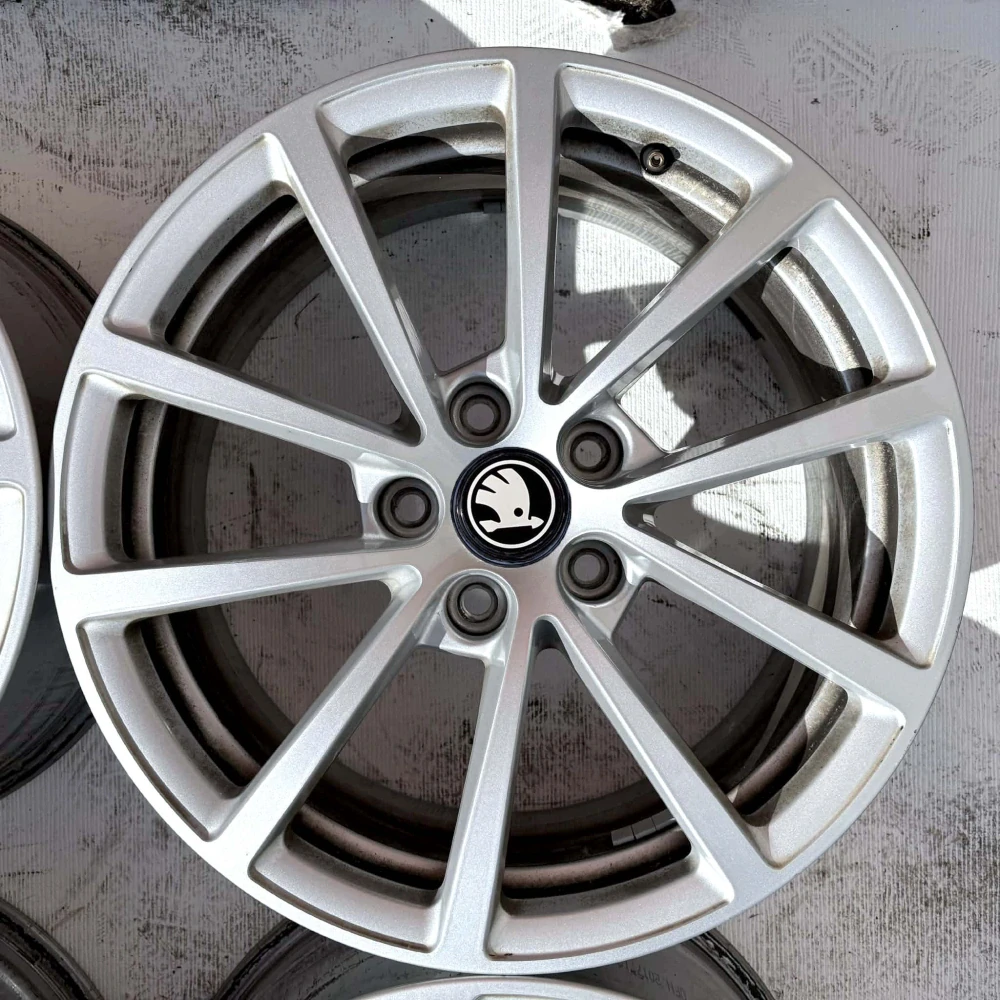 SKODA OCTAVIA SUPERB YETI 17" 5X112
