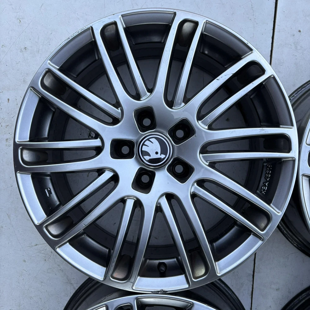 ŠKODA OCTAVIA SUPERB KAROQ YETI 17"